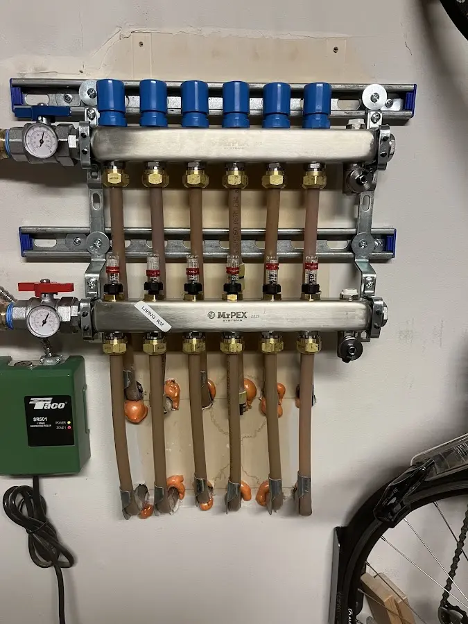 Plumber performing Leak Detection at a residential property in Evergreen Park